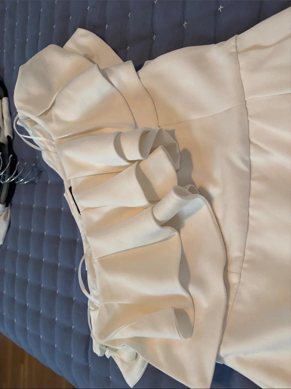 DO+BE White Off-Shoulder Ruffle Mini Dress